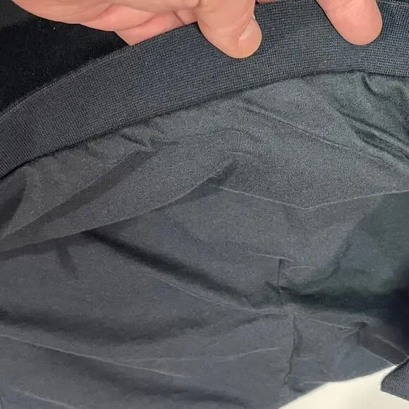 NIKE TECH Women’s Short Sleeve High Low Sweatshirt size medium - Picture 3 of 4